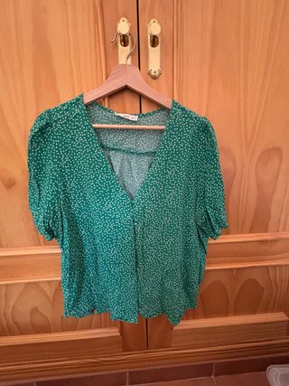 Blusa verde lunares blancos Mango