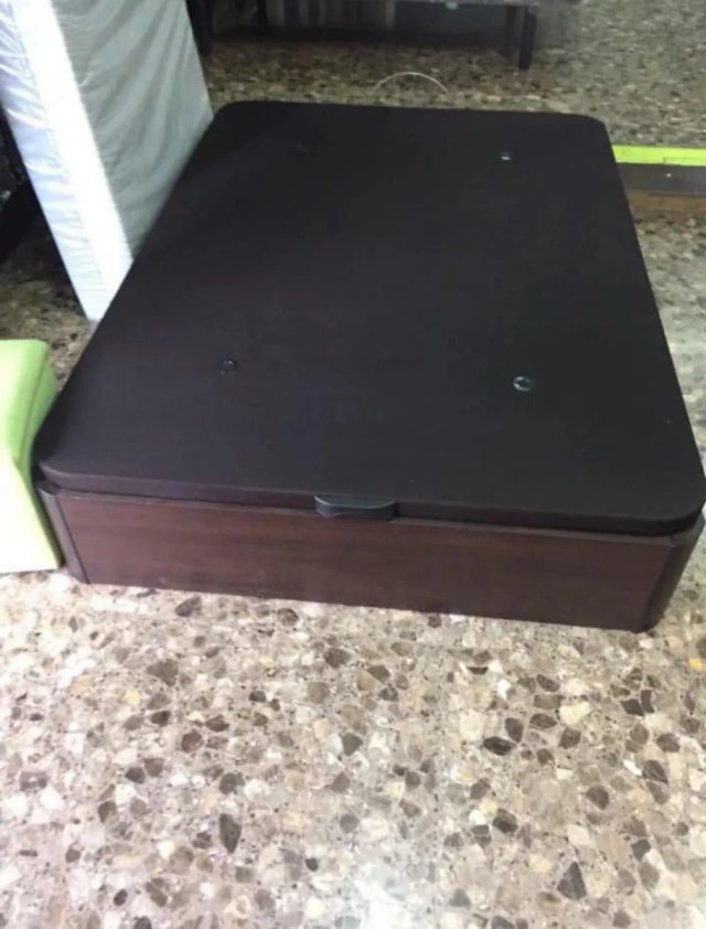 Letto a scomparsa con materasso