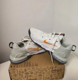 T45,5 Nike Air Max Alpha Trainer 5 blancas naranja