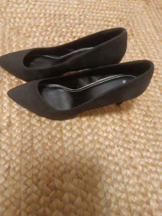 Zapatos de tacón negros