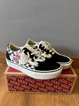 Zapatillas Vans Plataforma Ajedrez y Flores 39