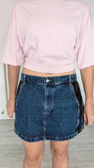 Minifalda vaquera azul y negra Talla M