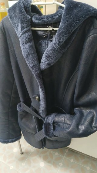 Chaquetón de piel vuelta azul