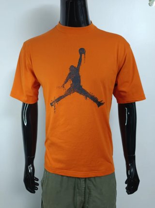 Camiseta Jordan Talla M Naranja