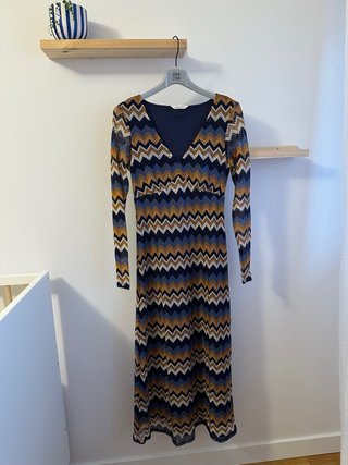 Vestido midi estampado zig-zag