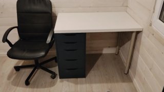 Escritorio y silla de oficina