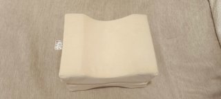 Cojín para rodillas beige