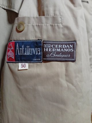 Gabardina beige hombre