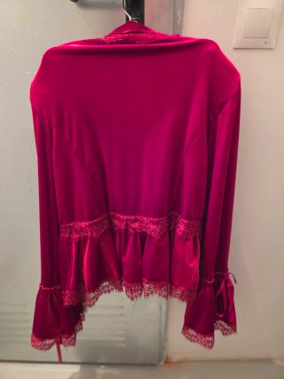 Chaqueta Roja con Encaje tipo circense