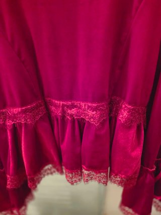 Chaqueta Roja con Encaje tipo circense