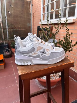 Louis Vuitton Skate Talla 43 (Recomendado 42)