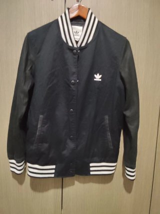 Chaqueta Adidas Originals Adicolor Negra