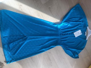 Vestido midi azul Zara