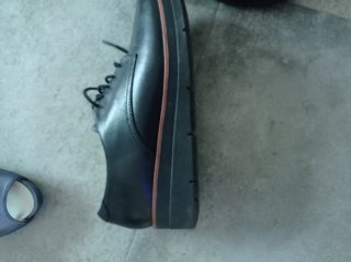 Scarpe nere con lacci