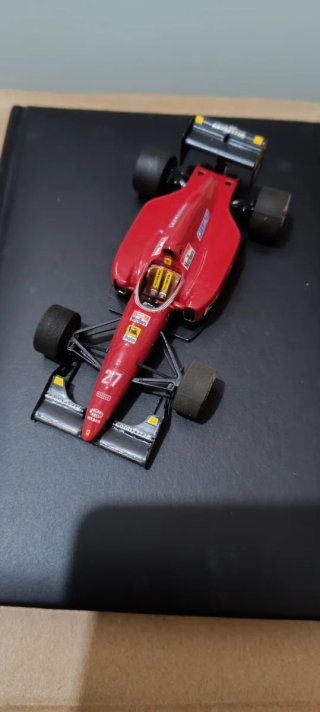Modellino Ferrari F92A J. Alesi Tameo 1:43