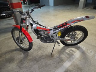 Beta Rev 3 250cc 2006 Trial