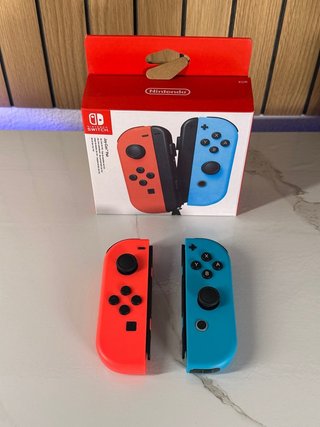 (Originales) Nintendo Joy-Con Par Rojo y Azul