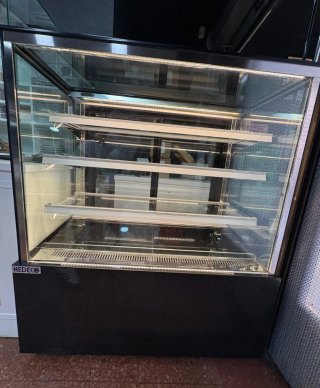 Armario expositor refrigerado HEDECO