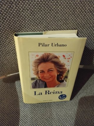 Libro La Reina de Pilar Urbano