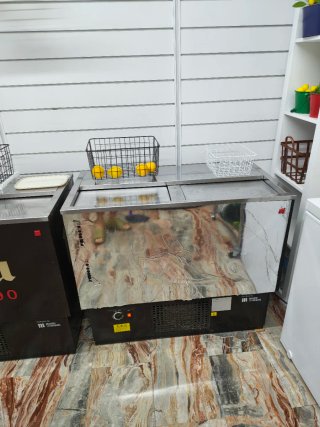 Enfriador de Botellas 2 Puertas 90cm