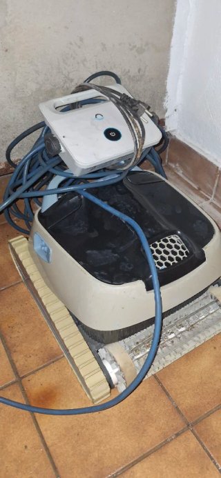 Robot Limpiafondos para Piscina