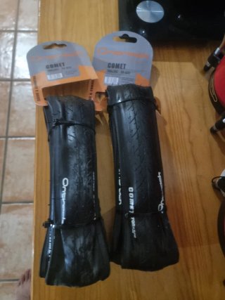2 Llantas de Carretera 700x28C Nuevas