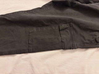 Pantalón cargo hombre Zara