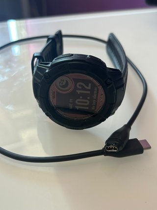 Garmin Instinct 2X Solar Tactical negro — linterna