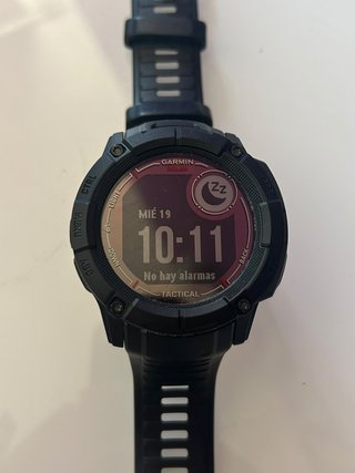 Garmin Instinct 2X Solar Tactical negro — linterna
