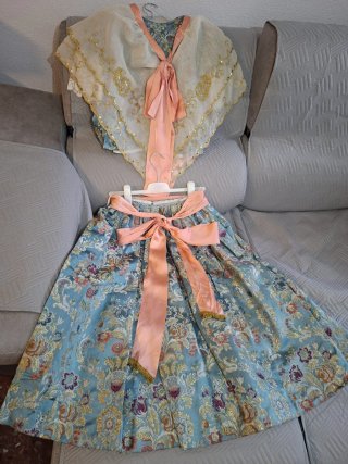 Traje de Fallera