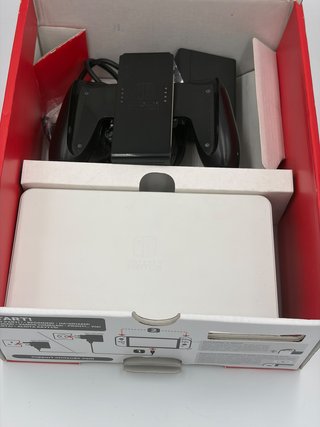 Nintendo Switch OLED Bianca