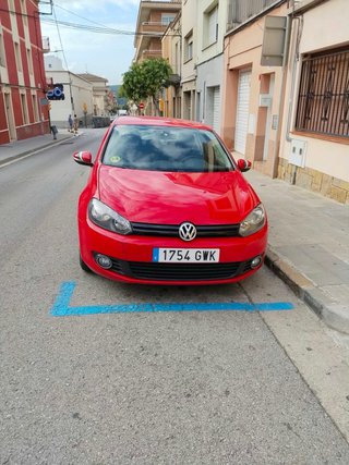 VW Golf 1.6 TDI 105 CV · 2010 · 181.000 km · Muy c