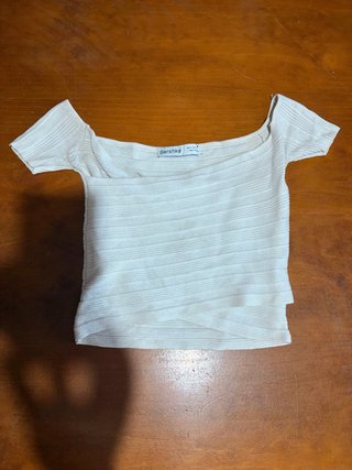 Top Bershka manga corta mujer beige