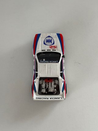 Coche Lancia 037 Martini Scalextric