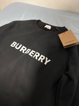 Sudadera Burberry Negra