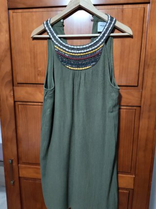 Vestido Verde con Abalorios