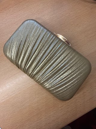 Bolso de fiesta dorado