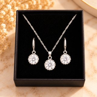 Conjunto de Colgante y Pendientes