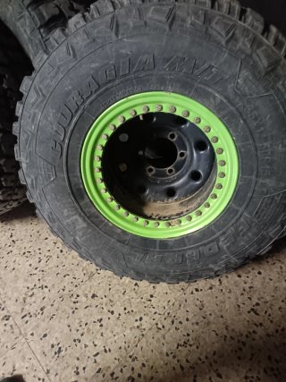 Llantas Federal Couragia M/T con Beadlock 15``