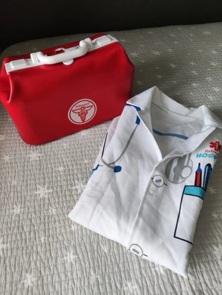 Disfraz Infantil Médico ItsImagical