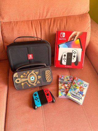 Nintendo Switch OLED con juegos y accesorios
