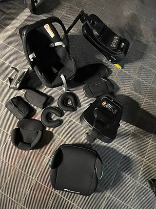 Maxi-Cosi con base y accesorios (para 2coches)