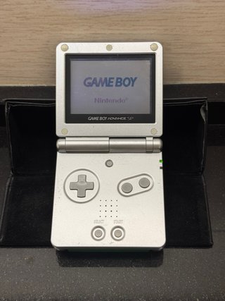 Nintendo Game Boy Advance SP Plata