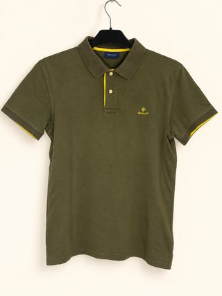 Polo GANT verde oliva M con detalles amarillos