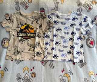 Lote 2 camisetas Jurassic World 7/8 años