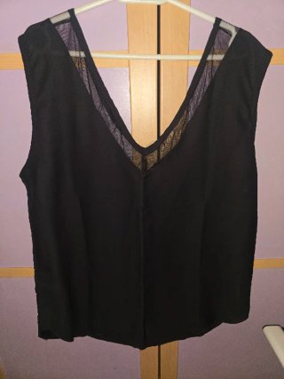 Camisa de tirantes negra