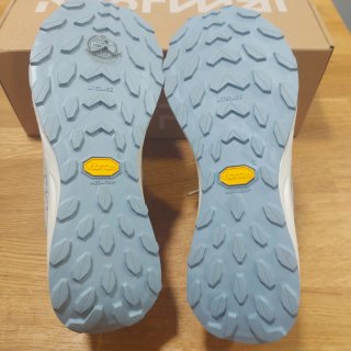 Zapatillas Running Nnormal Kjerag nuevas
