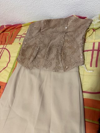 Conjunto de Corpiño y Falda Beige