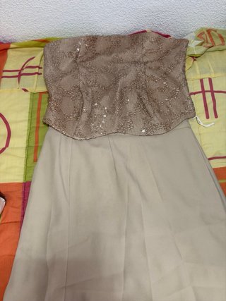 Conjunto de Corpiño y Falda Beige
