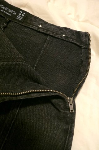 Falda Pantalon Vaquera Negra. Talla 34